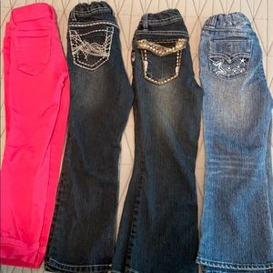 Lot if 4 toddler girl jeans